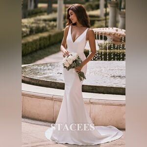 Trumpet/Mermaid V Neck Elastic Satin Train Wedding Dress with Appliques Lace NWT